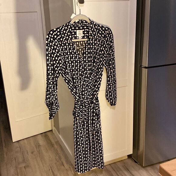 Suzi Chin  for  Maggie Botique - Picture 1 of 7